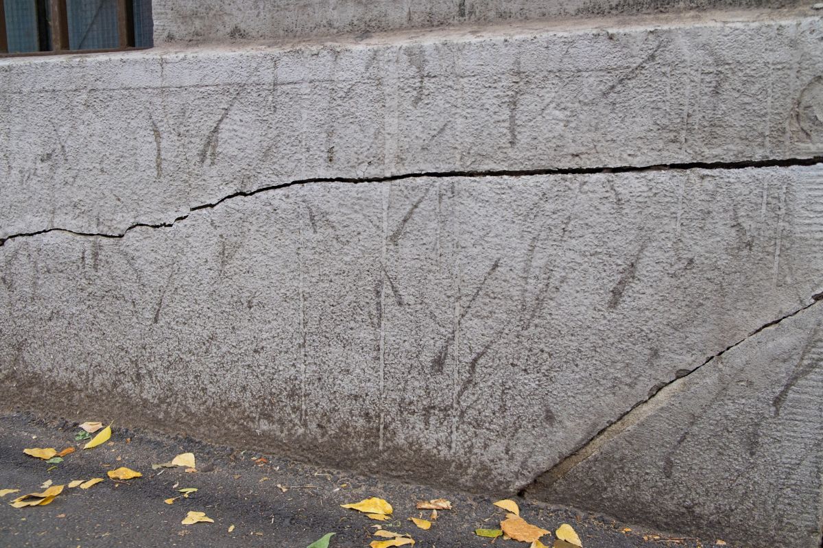 Signs of Foundation Damage